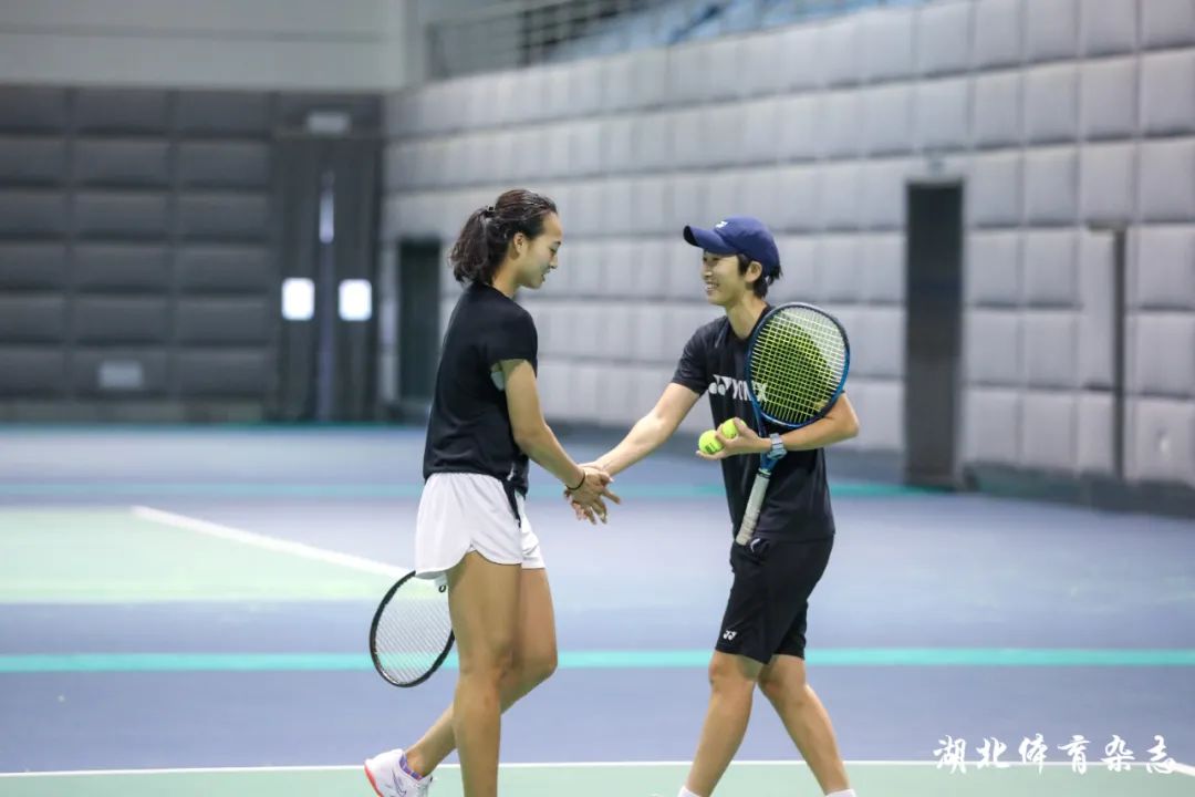 与此同时 与此同时