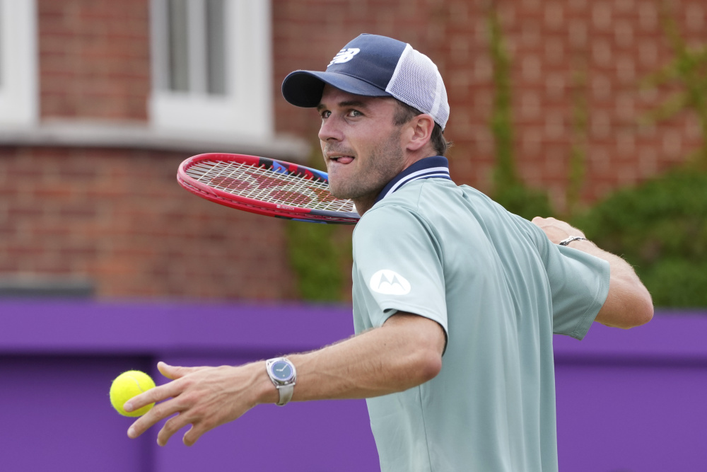 但球队更关 但球队更关