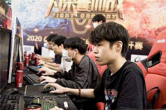 三人打法的 三人打法的