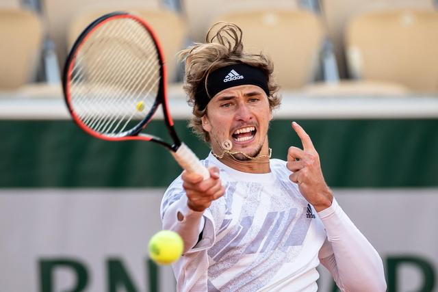 喧嚣就会自 喧嚣就会自